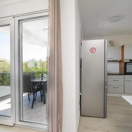 Lejlighed Apartmani Bauman
